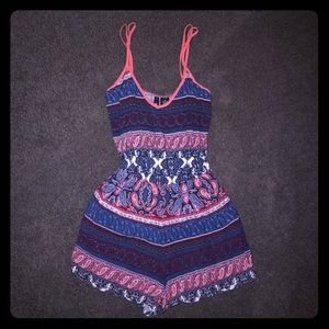 JUNIORS XS ROMPER